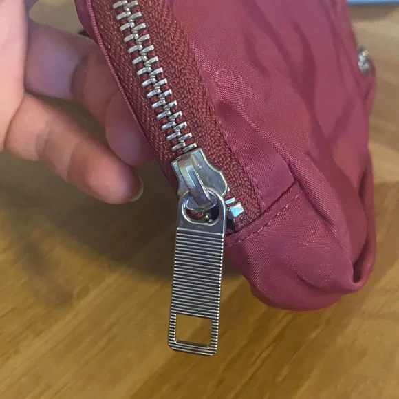 Lululemon Athletica Belt Bag - Picture 3 of 6